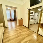 двохкімнатні в центри на князя лева 11