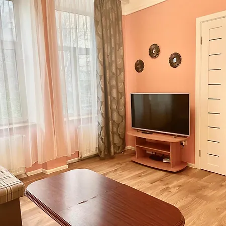 двохкімнатні в центри на князя лева 11