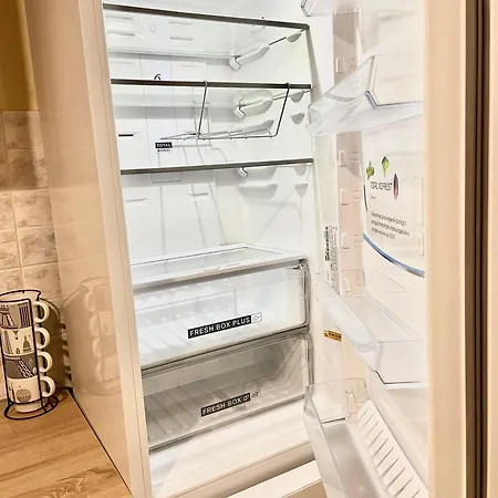 двохкімнатні в центри на князя лева 11 Apartment *