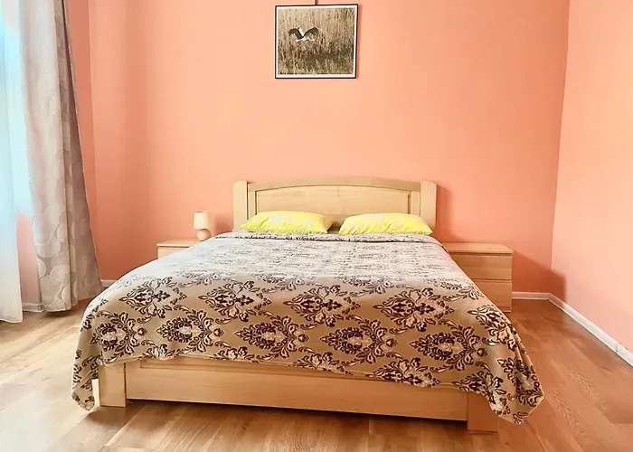 Apartamento двохкімнатні в центри на князя лева 11 *