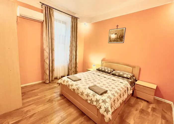 Apartament двохкімнатні в центри на князя лева 11